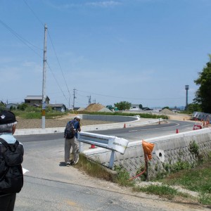 池の堤防跡