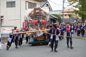 山車を廻す