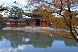 平等院鳳凰堂と紅葉